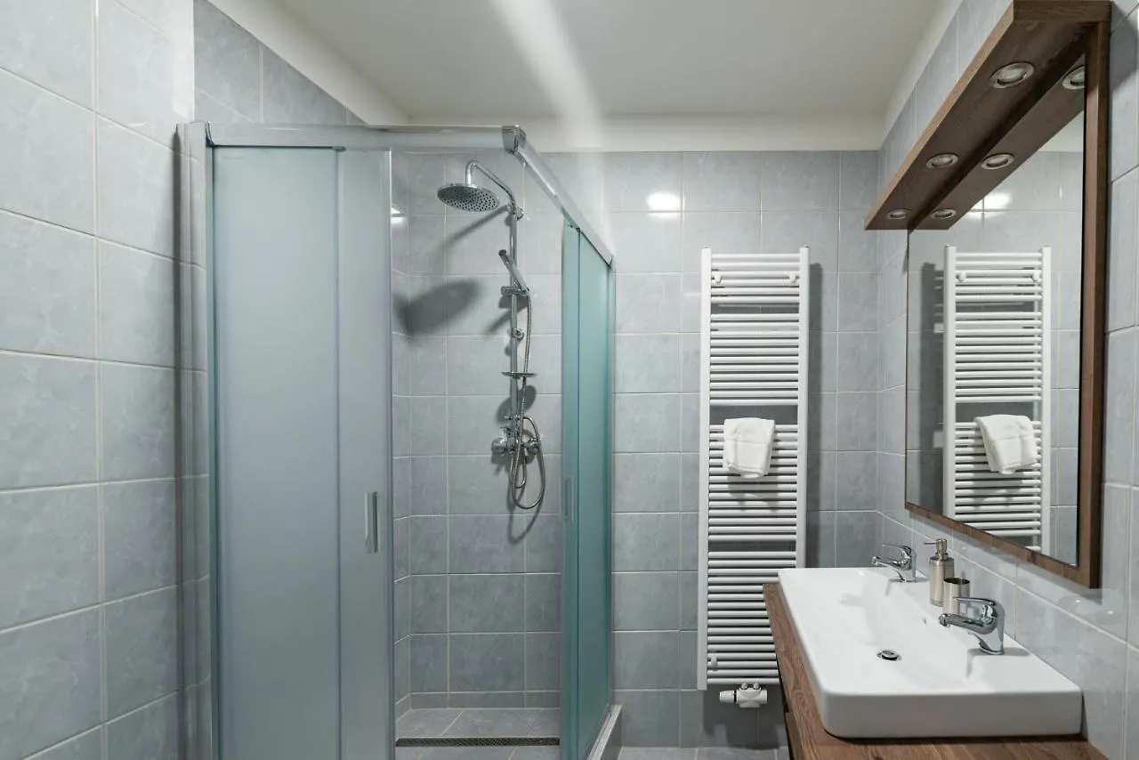 Ξενοδοχείο με διαμερίσματα Hotel Karlova Prague - Mostecka 10 St Depandance Τσεχία