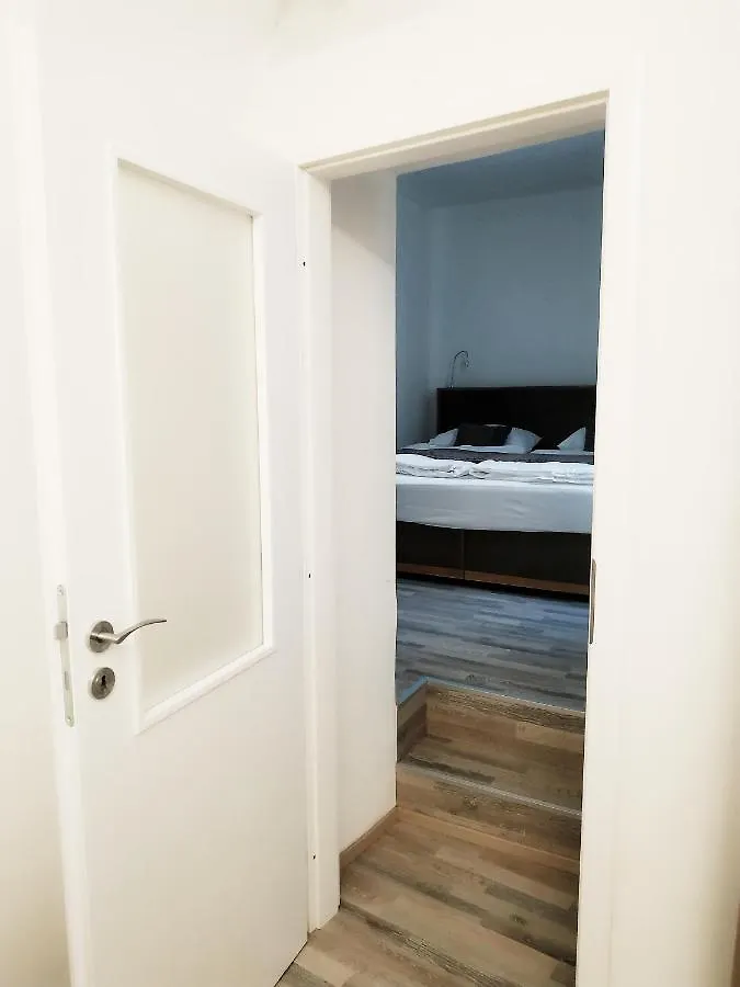 Hotel Karlova Prague - Mostecka 10 St Depandance Ξενοδοχείο με διαμερίσματα
